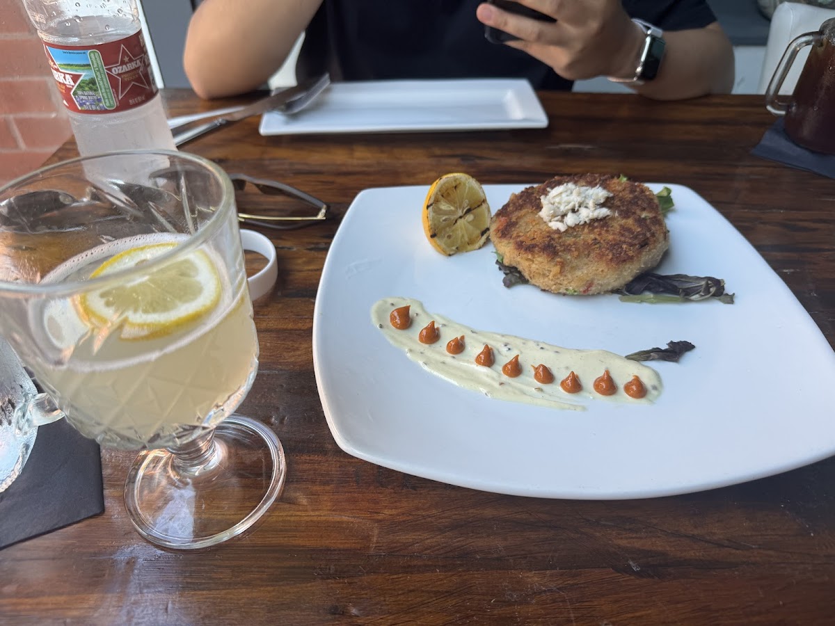 3Eleven Kitchen and Cocktails — Restaurant